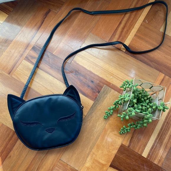 H&M adorable cat crossbody bag - Picture 3 of 9